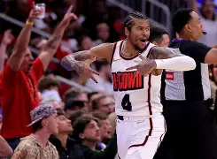 勇士NBA战胜休斯敦火箭库里外线连中